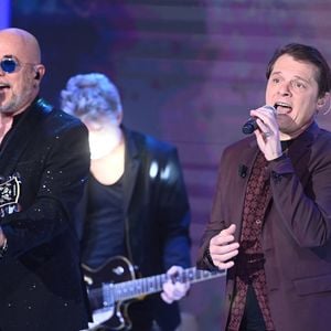 Exclusif - Pascal Obispo et Bénabar lors de l'enregistrement de l'émission "Vivement dimanche" au studio Rive Gauche, présentée par M. Drucker avec une diffusion sur France 3 le 1er février 2026. © Guillaume Gaffiot/Bestimage