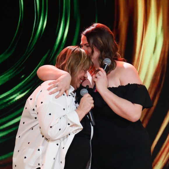 Exclusif - Michèle Bernier et sa fille Charlotte Gaccio lors de l'enregistrement de l'émission "Famille je vous aime" présentée par M. Drucker et qui sera diffusée le 13 juin 2025 sur France 3, aux Studios rive gauche à Paris, France, le 14 avril 2025. © Clovis-Gaffiot/Bestimage
