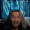 Cette icône des années 90 nous a quittés : le chanteur de ce tube légendaire tire sa révérence à seulement 61 ans
