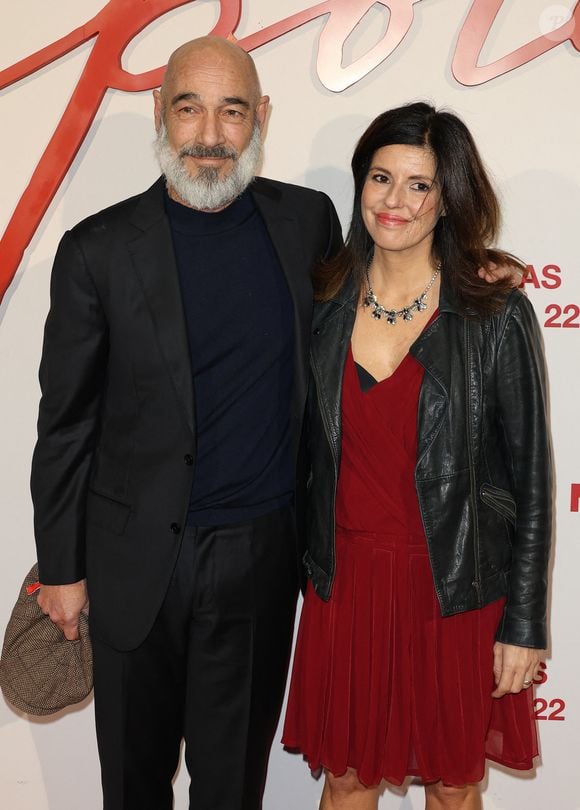 Jean-Marc Barr et sa compagne Stella di Tocco - Avant-première mondiale du film "Napoléon" à la Salle Pleyel à Paris le 14 novembre 2023. © Coadic Guirec / Bestimage