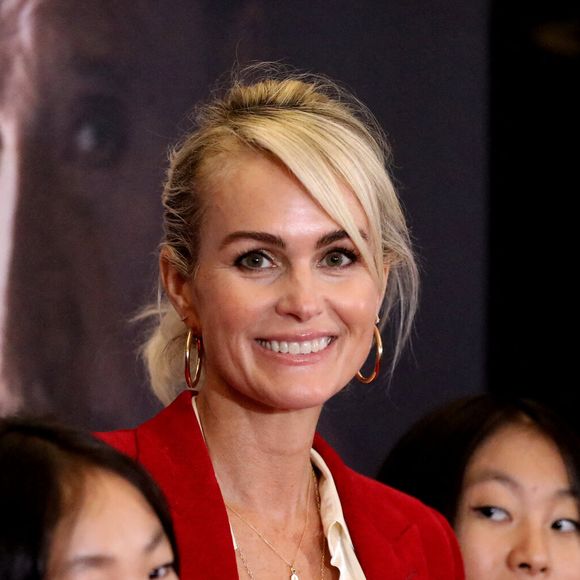 Laeticia Hallyday et ses filles Joy et Jade à la projection au Grand Rex à Paris des documentaires "Johnny USA" et "A nos promesses", le 21 octobre 2020.

Photo : Jacovides-Moreau / Bestimage