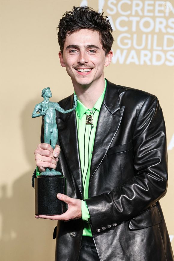 Ce 23 février, Timothée Chalamet a remporté son premier prix lors de la cérémonie

Timothée Chalamet au photocall des lauréats de la 31ème édition des SAG Awards au Shrine Auditorium de Los Angeles, le 23 février 2025. 

Photo : RALL / Backgrid USA/ Bestimage
