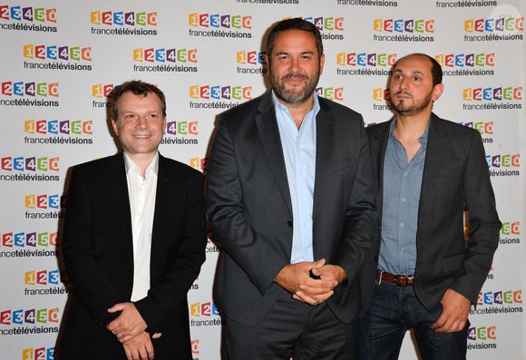 Axel de Tarlé, Bruce Toussaint et Karim Rissouli lors du photocall de la présentation de la nouvelle dynamique 2017-2018 de France Télévisions. Paris, le 5 juillet 2017.
© Guirec Coadic/Bestimage