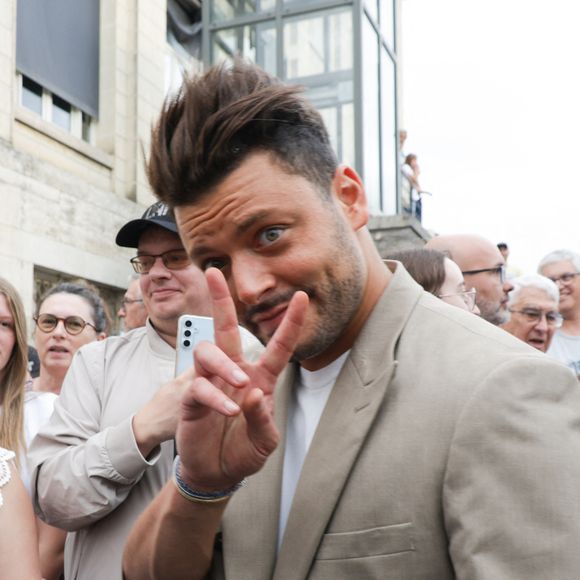 D'autres célébrités comme Kev Adams avaient aussi fait le déplacement ce jour-là

Kev Adams - Arrivées au cinéma CGR lors de la 18ème édition du Festival du Film Francophone de Angoulême (FFA) le 27 août 2025.
© Coadic Guirec / Bestimage