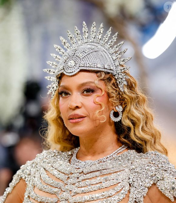 Le Met Gala a réuni les plus grandes stars de la planète.

Beyoncé célébrant l'ouverture de l'exposition "Costume Art" qui s'est tenue au Metropolitan Museum of Art à New York City. Backgrid USA / Bestimage