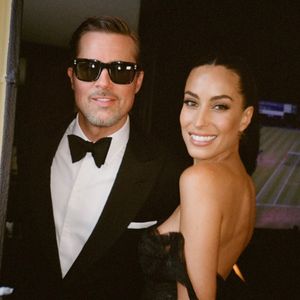 Brad Pitt et Ines de Ramon ont fait une rare apparition ensemble lors du mariage très médiatisé de Taylor Swift et Travis Kelce

Brad Pitt et Ines de Ramon ont assisté au mariage de Taylor Swift et Travis Kalce. Capture d'écran Instagram