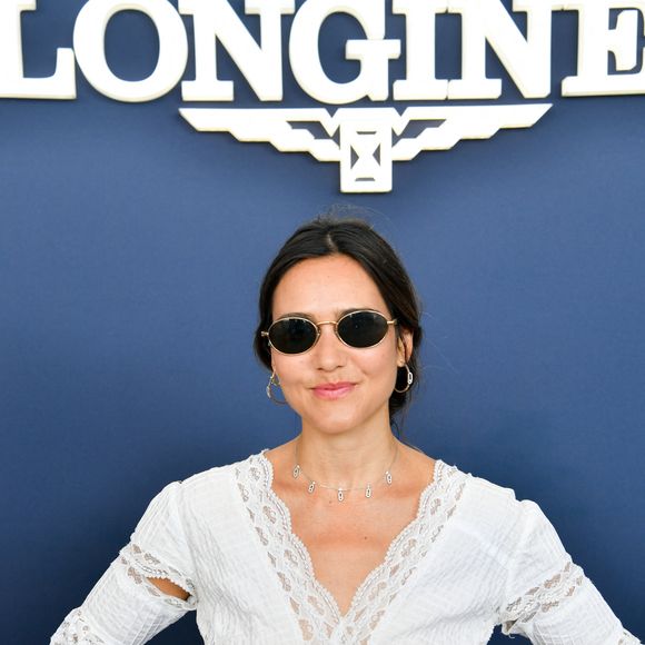 Quelques mois plus tard, elle raconte comment elle a vécu ce changement de vie et surtout comment sa petite fille a progressivement compris que son papa ne vivait plus avec elles.

Exclusif - Joyce Jonathan dans l’espace VIP “le Pavillon Eiffel,” lors de la 12ème édition Longines Paris Eiffel Jumping au pied de la Tour Eiffel sur le Champ-de-Mars à Paris, France le 20 juin 2026
© Perusseau / Veeren / Bestimage