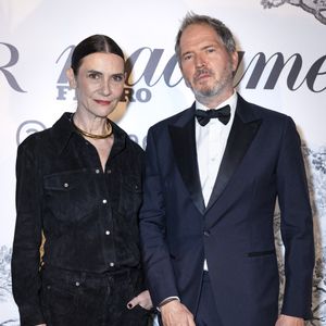 Ce jeudi 19 juin, Géraldine Pailhas a partagé une rare et émouvante photo d’elle et de Christopher Thompson.

Géraldine Pailhas et son mari Christopher Thompson au photocall du dîner Dior X Madame Figaro à La Terrasse by Albane sur le toit de l'hôtel Marriott en marge du 78ème Festival International du Film de Cannes, France, le 17 mai 2025. © Olivier Borde/Bestimage