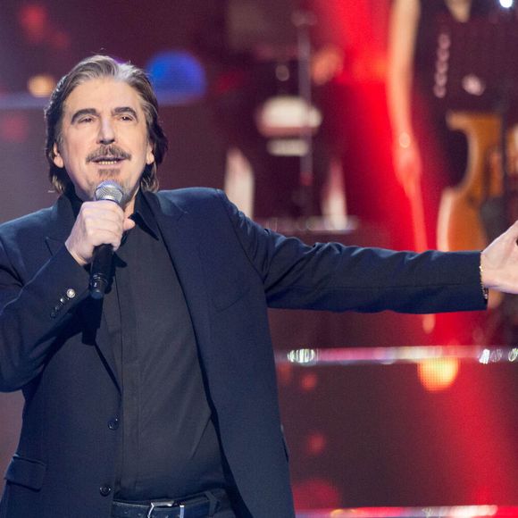 Exclusif - Serge Lama - Emission hommage à "Grégory Lemarchal, 10 ans après l'histoire continue" au Zénith de Paris et retransmis en direct sur TF1 le 7 janvier 2017. © Cyril Moreau/Bestimage
