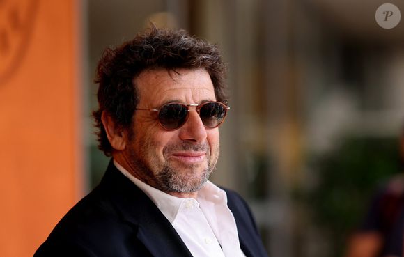 Patrick Bruel - Les célébrités au village lors des Internationaux de France de Tennis de Roland Garros le 1er juin 2025. © Dominique Jacovides / Bestimage