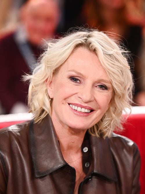 "La vie ne s'arrête pas à 60 ans" : Loin de la télévision, Sophie Davant se lance dans une toute nouvelle carrière