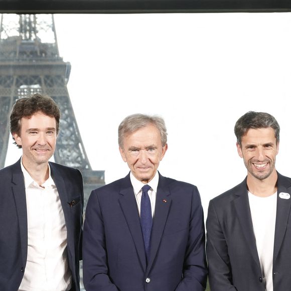Antoine Arnault, Bernard Arnault, Tony Estenguet - LVMH devient Partenaire Premium des Jeux Olympiques et Paralympiques de Paris 2024 et apportera son excellence créative et ses savoir-faire aux différents temps forts de célébration des Jeux Olympiques et Paralympiques de Paris 2024 au Grand Palais Éphémère à Paris le 24 juillet 2023. © Marc Ausset-Lacroix/Bestimage
