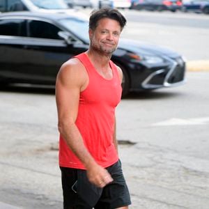 02/09/2026 EXCLUSIF : David Charvet termine une séance d'entraînement chez Burn à Studio City, en Californie. L'ancien acteur de Baywatch, âgé de 53 ans, a montré ses bras toniques en quittant la salle de sport.
The ImageDirect / Bestimage