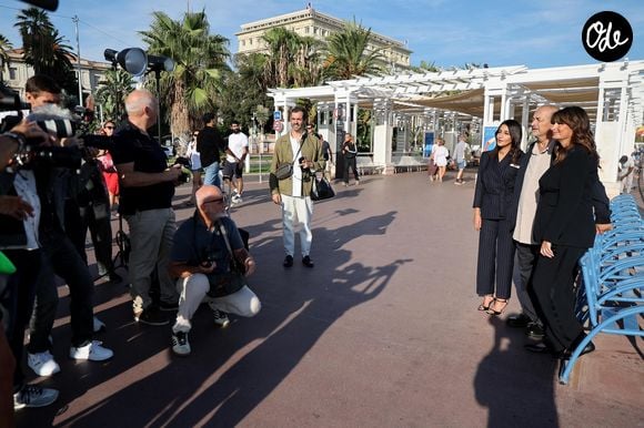 Leïla Bekhti, Jean-Pierre Jeunet et Valérie Perrin - Photocall du film "Changer l'eau des fleurs" réalisé par J.-Pierre Jeunet d'après le roman de V.Perrin dans le cadre de la 8ème édition du Festival Ciné Roman à Nice le 28 Septembre 2026. © Jacovides-Bebert/Bestimage
