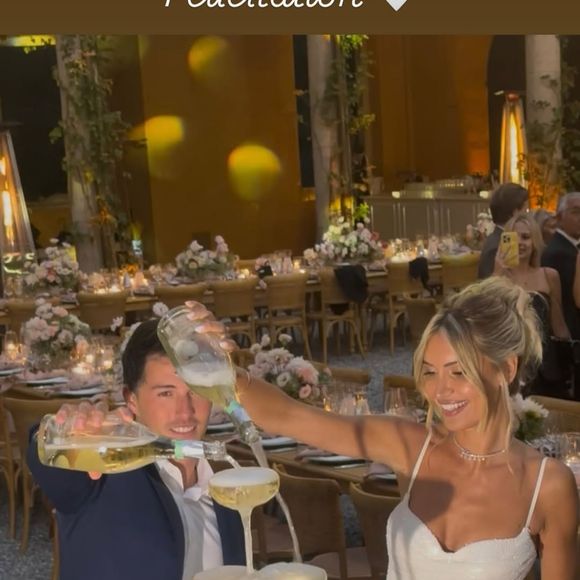 Interviewée par "Gala" en 2024, Mathilde Cappelaere avait raconté comment elle avait rencontré Dylan il y a huit ans sur les bancs de l'école de commerce l’EDHEC.

Mathilde Cappelaere Deschamps, Instagram 27 septembre 2025