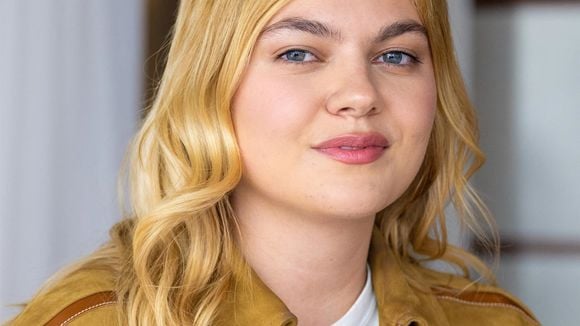 Louane : la façon dont elle a parlé à un agent de sécurité en plein concert pointée du doigt