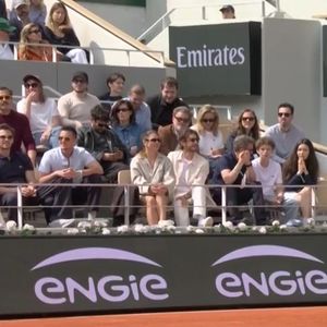 Dans les tribunes, les deux tourtereaux n'étaient pas assis à côté.