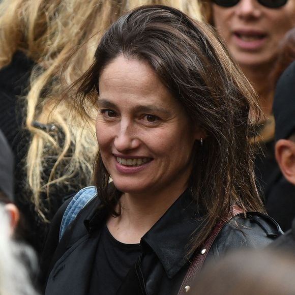 Marie Gillain - Sortie des obsèques de Jean-Yves Le Fur en l'église Saint-Roch à Paris, le 6 avril 2024.

Photo : Agence / Bestimage