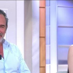 Jean Dujardin surpris par Jeanne Cherhal dans "C à vous", diffusé sur France 5 ce 11 mars 2026

Copyright : Capture d'écran France 5 / C à vous