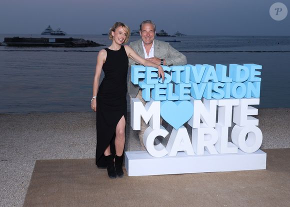 Sara Mortensen et Fabrice Deville - Photocall de la soirée au "Neptune" lors du 64ème Festival de Télevision de Monte Carlo le 14 juin 2025.
© Denis Guignebourg / Bestimage