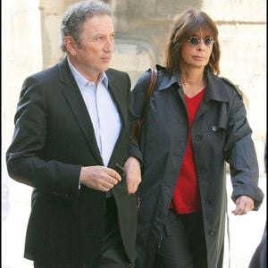 Michel Drucker et Françoise Coquet lors de l'hommage à Pascal Sevran en l'église Saint-Louis-en-l’Île à Paris, le 13 mai 2008. © ALAIN GUIZARD / BESTIMAGE