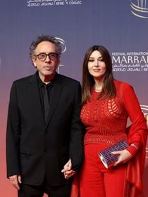 Monica Bellucci : Son compagnon Tim Burton propriétaire de biens immobiliers particuliers, des investissements réalisés avec sa célèbre ex