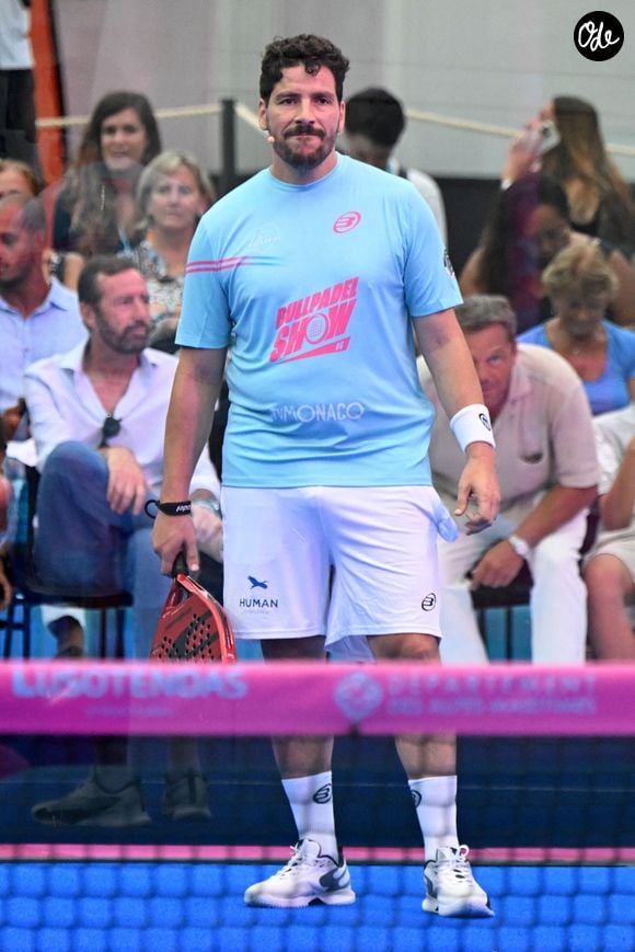 Pour se préparer au rôle, il a suivi un entraînement intensif avec les entraîneurs de Ciryl Gane.

Rédouane Bougheraba lors de la 2e édition du Bullpadel Show 06 dans la pinède Gould d'Antibes-de-Juan-les-Pins, le 20 juin 2025.

© Bruno Bebert/Bestimage