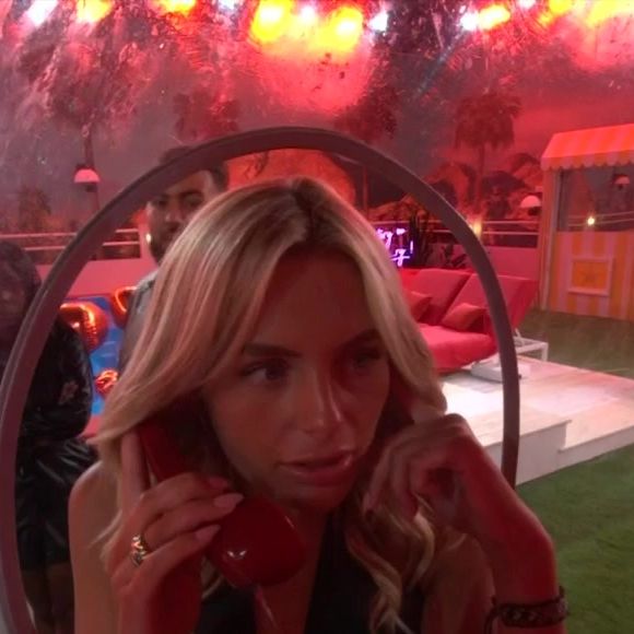 Constance a été nommée d'office pour la semaine prochaine.

Prime 2 de la saison 13 de Secret Story, diffusé le 26 juin sur TFX

Capture d'écran TFX