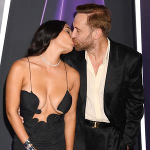 Sur Instagram, le musicien a partagé son immense bonheur en dévoilant de tendres clichés de sa famille agrandie.
Jessica Ledon et David Guetta aux 2025 American Music Awards au Fontainebleau Las Vegas le 26 mai 2025 à Las Vegas, Nevada.
Photo Press Service / BESTIMAGE