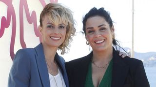 Une figure emblématique d’"Astrid et Raphaëlle" a rendu son dernier souffle à 64 ans : Lola Deweare et Sara Mortensen partagent de beaux souvenirs
