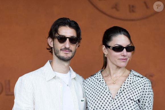 Pierre Niney, Natasha Andrews au Village pour la finale masculine lors des Internationaux de France 2025 à Roland Garros le 08 juin 2025 à Paris, France. ©Nasser Berzane/ABACAPRESS.COM