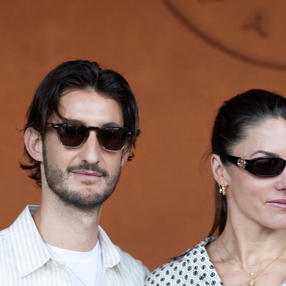 Pierre Niney, Natasha Andrews au Village pour la finale masculine lors des Internationaux de France 2025 à Roland Garros le 08 juin 2025 à Paris, France. ©Nasser Berzane/ABACAPRESS.COM