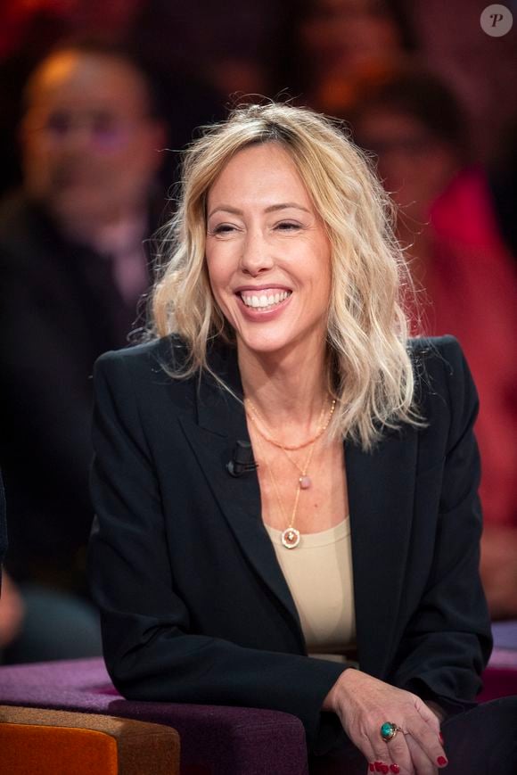 Exclusif - Amélie Adamo lors de l'enregistrement de l'émission "Famille je vous aime" présentée par Michel Drucker et qui sera diffusée le vendredi 29 mai sur France 3, à Paris, France, le 4 décembre 2025. © Gaffiot-Perusseau/Bestimage