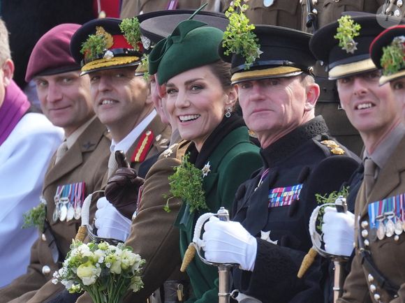 Kate Middleton assiste au défilé de la Saint-Patrick des Irish Guards à la caserne de Mons, Aldershot.
Julien Burton / Bestimage