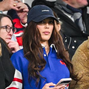 Le XV de France a remporté son premier match du Tournoi des Six Nations 2026 au Stade de France.

Iris Mittenaere dans les tribunes du match d'ouverture du Tournoi des six nations : France-Irlande (36-14) au Stade de France à Saint-Denis. Photo par Zuma Press / Bestimage