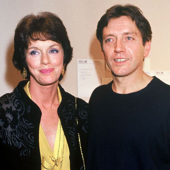 Pendant plusieurs années, Anny Duperey et Bernard Giraudeau ont formé l'un des couples les plus populaires du 7ème art français !

Archives - Anny Duperey avec Bernard Giraudeau dans l 'Aide Mémoire.