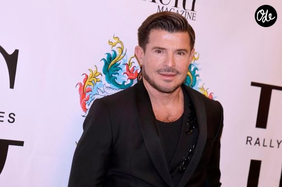 Avec ces deux projets, Vincent Niclo poursuit la diversification de sa carrière au-delà de la musique.

Vincent Niclo à la 48ème édition de la soirée de gala "The Best Awards" à l'hôtel George V Four Seasons à Paris, le 26 janvier 2026. © Cédric Perrin / Bestimage
