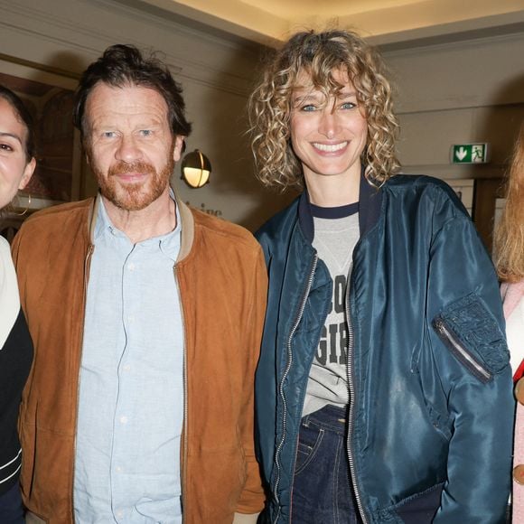 Kim Poignant, Philippe Lelièvre, Pauline Lefèvre et Adriana Santini étaient aussi présents

Exclusif - Kim Poignant, Philippe Lelièvre, Pauline Lefèvre et Adriana Santini lors de la générale de la pièce "Amis pour la vie" au théâtre de l'Oeuvre à Paris le 24 avril 2025. La représentation est suivie d'un cocktail.

© Coadic Guirec / Bestimage