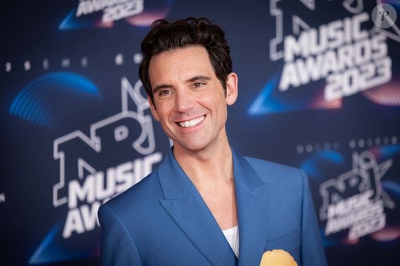 Lors de sa tournée promotionnelle, il a été invité sur le podcast "On Time", en janvier dernier.

Tapis rouge des NRJ MUSIC AWARDS 2023. MIKA assiste au tapis rouge des NRJ MUSIC AWARDS 2023, au Palais des Festivals, à Cannes. Le 10 novembre 2023. Photo by Shootpix/ABACAPRESS.COM