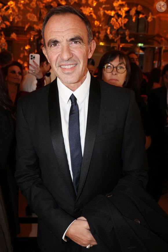 Nikos Aliagas assiste au " Gala d'hiver " du Peninsula à Paris, le 28 novembre 2024 à Paris, France. Photo par Jerome Dominé/ABACAPRESS.COM