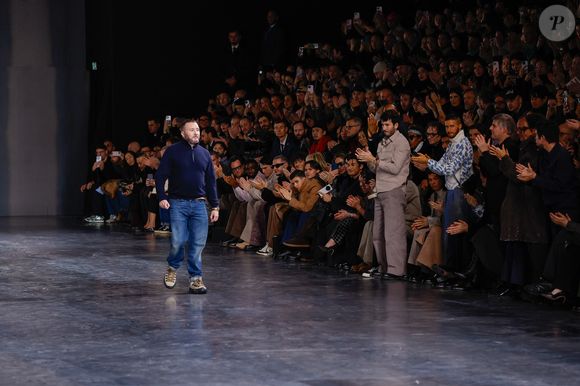 Le créateur de mode Kim Jones - Défilé Dior Homme à l'École-Militaire lors de la semaine de la mode masculine automne/hiver 2025-2026 à Paris, France, le 24 janvier 2025.