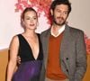 En parallèle, leurs retrouvailles professionnelles sur les plateaux de tournage témoignent d'une belle complicité artistique.

Leighton Meester et Adam Brody à la première Netflix de la série "Nobody Wants This" au Egyptian Theatre, le 16 octobre 2025 à Los Angeles.

© Bestimage