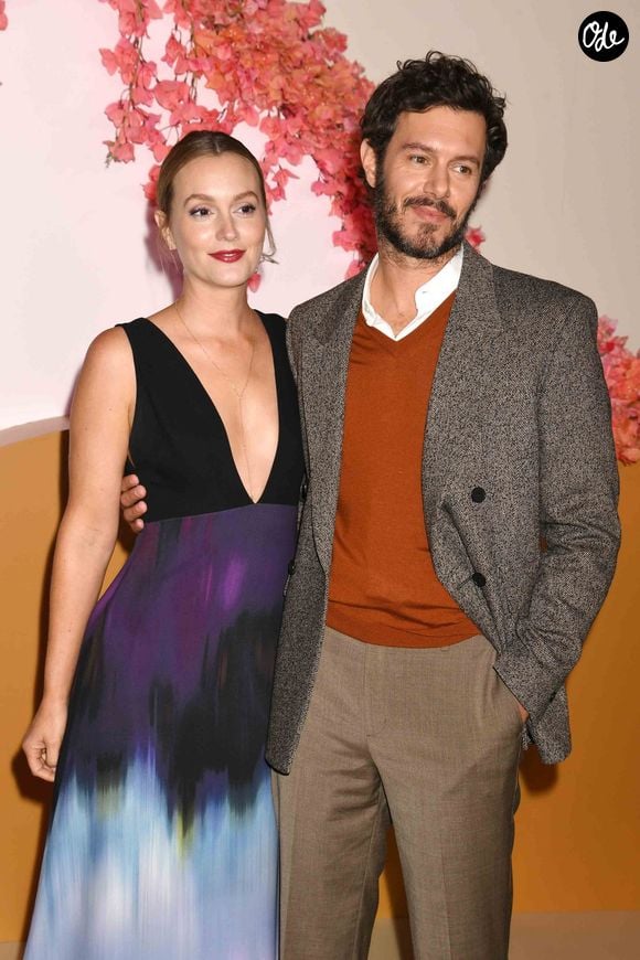 En parallèle, leurs retrouvailles professionnelles sur les plateaux de tournage témoignent d'une belle complicité artistique.

Leighton Meester et Adam Brody à la première Netflix de la série "Nobody Wants This" au Egyptian Theatre, le 16 octobre 2025 à Los Angeles.

© Bestimage