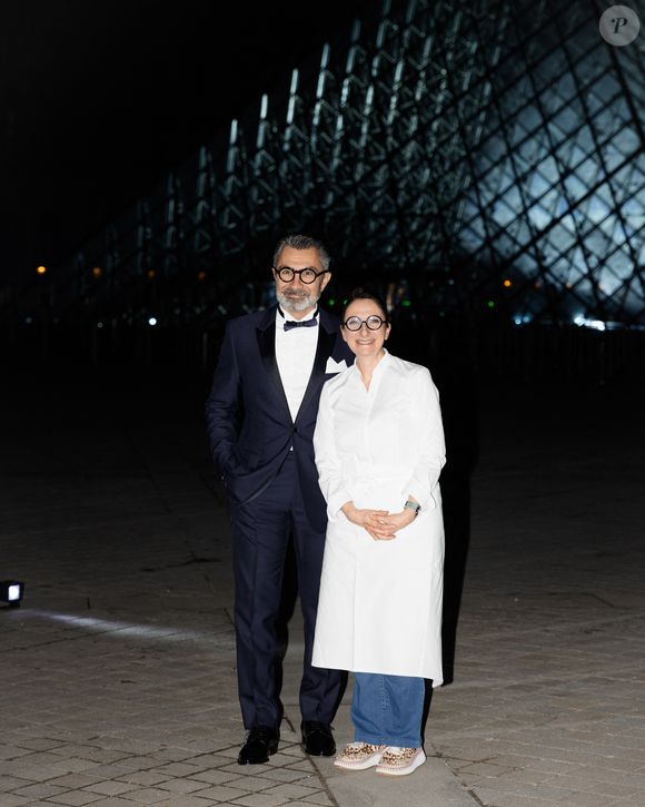 Anne-Sophie Pic et son mari David Sinapian - Paris, FRANCE es manifestants sont arrivés au Grand Dîner du Louvre à Paris.
Backgrid USA / Bestimage