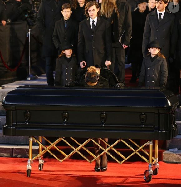 Céline Dion, ses enfants René-Charles Angélil, les jumeaux  Nelson Angélil et Eddy Angélil - Sorties des obsèques nationales de René Angélil en la Basilique Notre-Dame de Montréal, le 22 janvier 2016.© Morgan Dessales/Bestimage