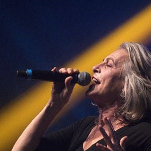 Lio - Les chanteurs de la tournée, les années 80, en concert au Phare à Chambéry le 25 novembre 2022. Sandrine Thesillat / Panoramic / Bestimage