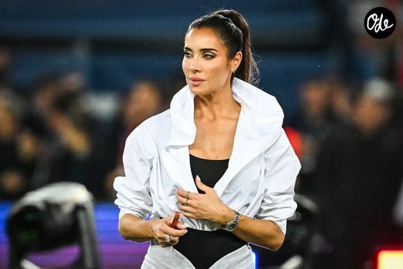 Depuis des années, elle fait de l'entraînement un véritable mode de vie, convaincue qu'il s'agit avant tout d'un atout pour la santé et le bien-être.

Pilar Rubio, épouse de Sergio Ramos, lors du match de Ligue 1 entre le Paris Saint-Germain (PSG) et Clermont Foot 63 au Stade Parc des Princes le 3 juin 2023 à Paris, France. (Crédit image : © Matthieu Mirville/ZUMA Press Wire)