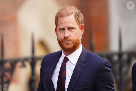 Le duc de Sussex quitte les Royal Courts of Justice, au centre de Londres, après avoir fait appel d'une décision de la Haute Cour sur sa plainte contre le ministère de l'Intérieur concernant le niveau de sécurité dont il bénéficie pendant son séjour au Royaume-Uni. Royaume-Uni, Londres. © Manning James/PA Photos/ABACAPRESS.COM