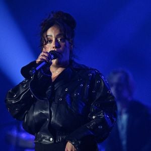 Amel Bent assistant au Foot Concert, au profit de l'association Huntington Avenir à la LDLC Arena à Lyon, France. Photo par Julien Reynaud/APS-Medias/ABACAPRESS.COM