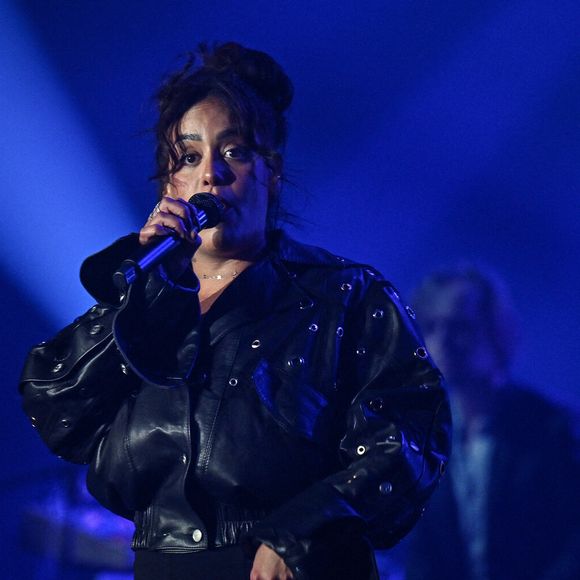 Amel Bent assistant au Foot Concert, au profit de l'association Huntington Avenir à la LDLC Arena à Lyon, France. Photo par Julien Reynaud/APS-Medias/ABACAPRESS.COM